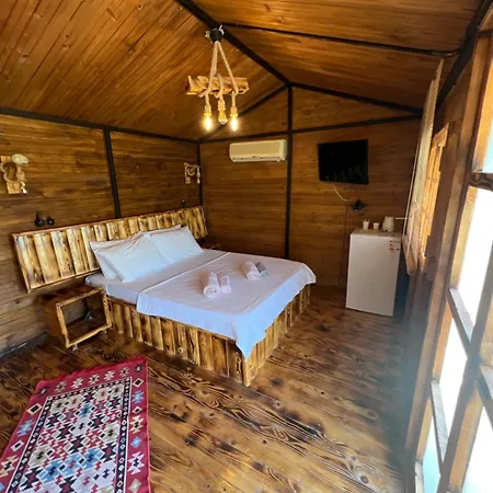 Vrasna 1 Hotel *
